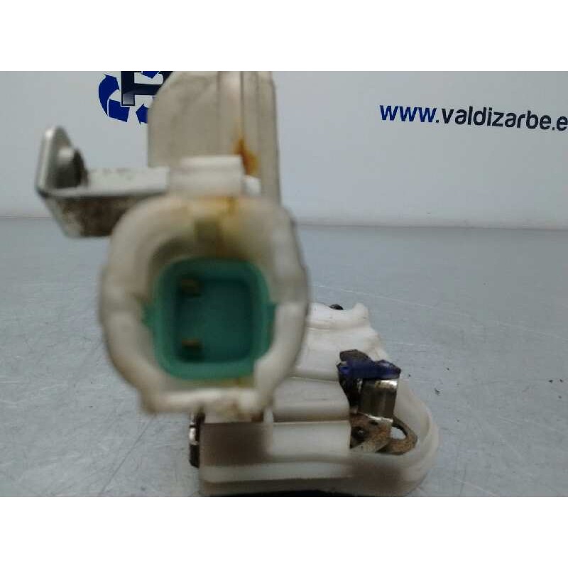 Recambio de cerradura puerta delantera izquierda para renault maxity fg 130.35/45 referencia OEM IAM 80553AA20A  