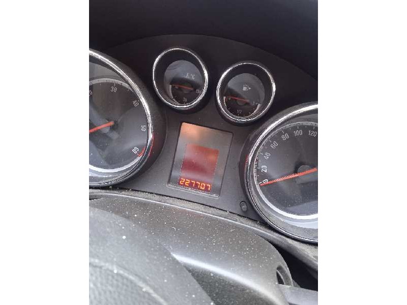 opel insignia sports tourer del año 2010