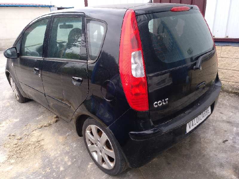 mitsubishi colt berlina 3 (cz) del año 2005