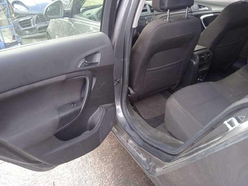 opel insignia sports tourer del año 2010