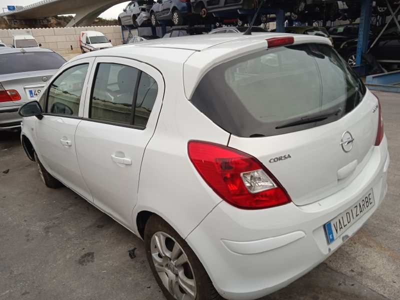 opel corsa d del año 2009
