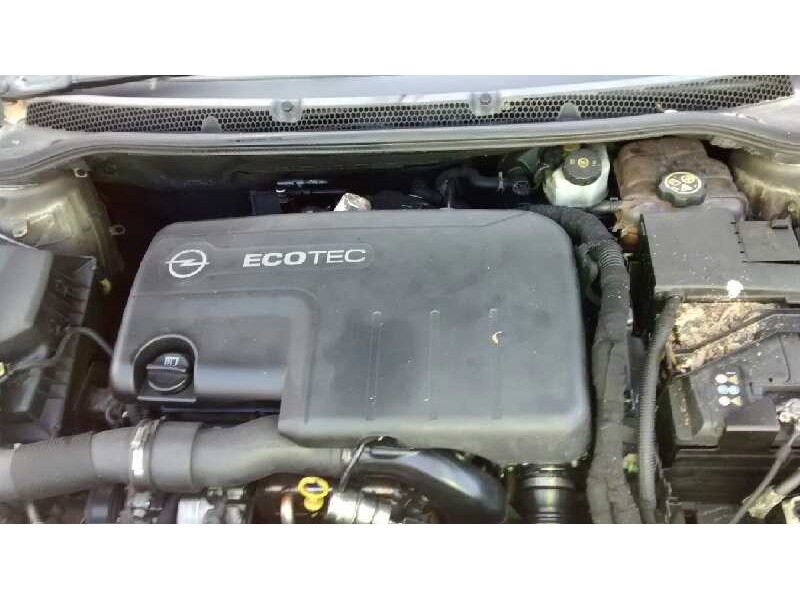 opel astra j lim. del año 2013