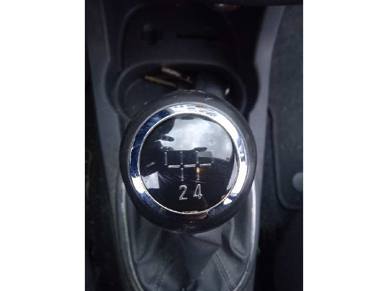 opel corsa d del año 2009