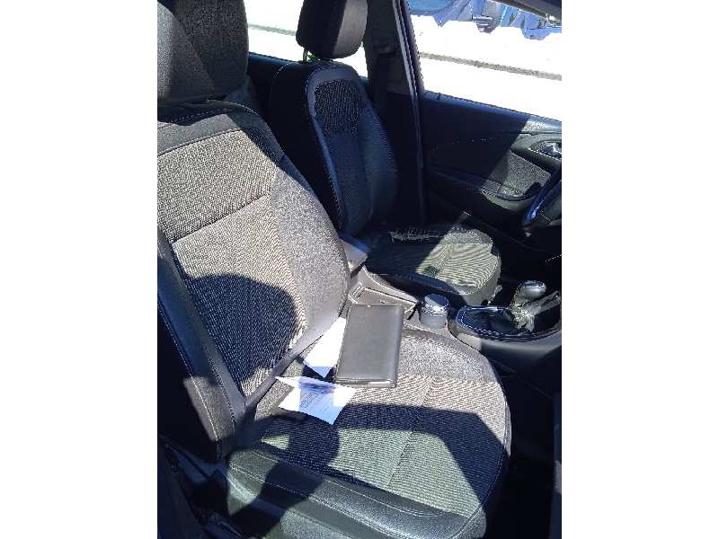 opel astra j lim. del año 2010