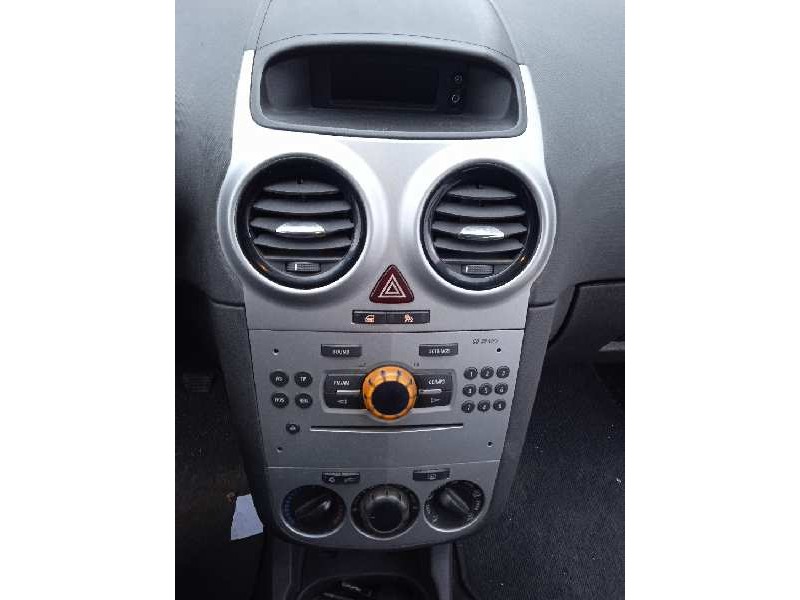 opel corsa d del año 2009