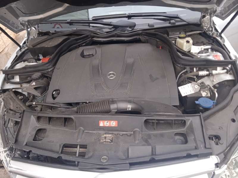 mercedes-benz clase c (w204) berlina del año 2009