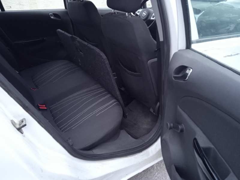 opel corsa d del año 2009