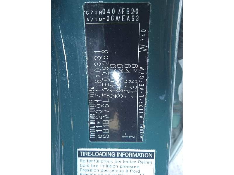 toyota avensis (t27) del año 2011