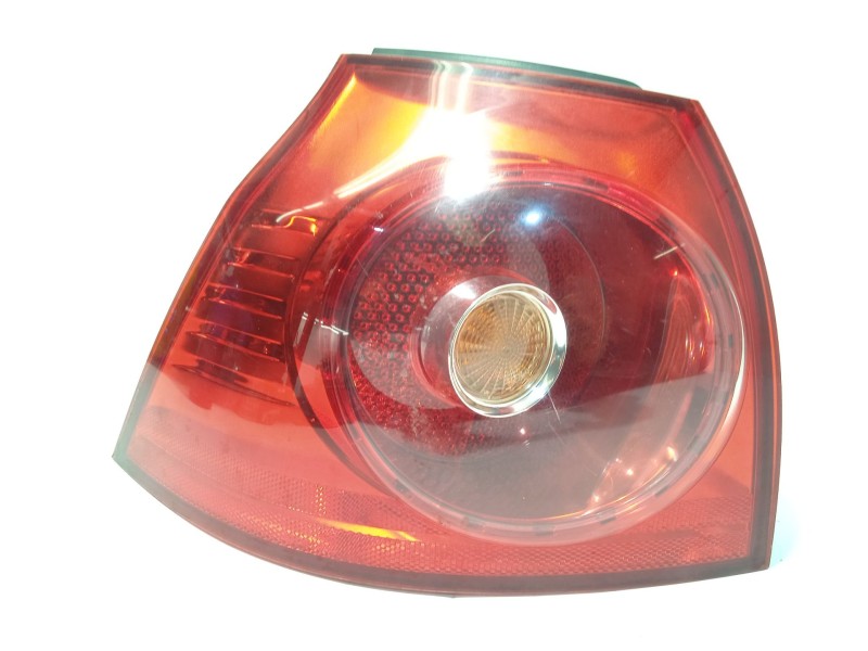 PILOTO TRASERO IZQUIERDO 1K6945095G 89031704