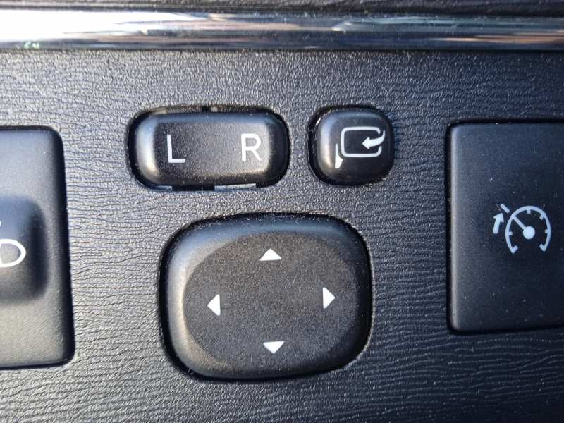 toyota avensis (t27) del año 2011