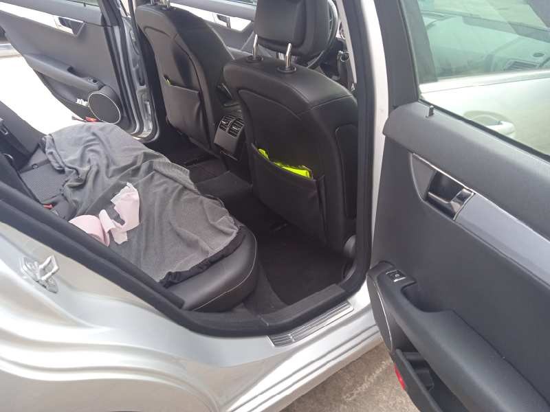 mercedes-benz clase c (w204) berlina del año 2009