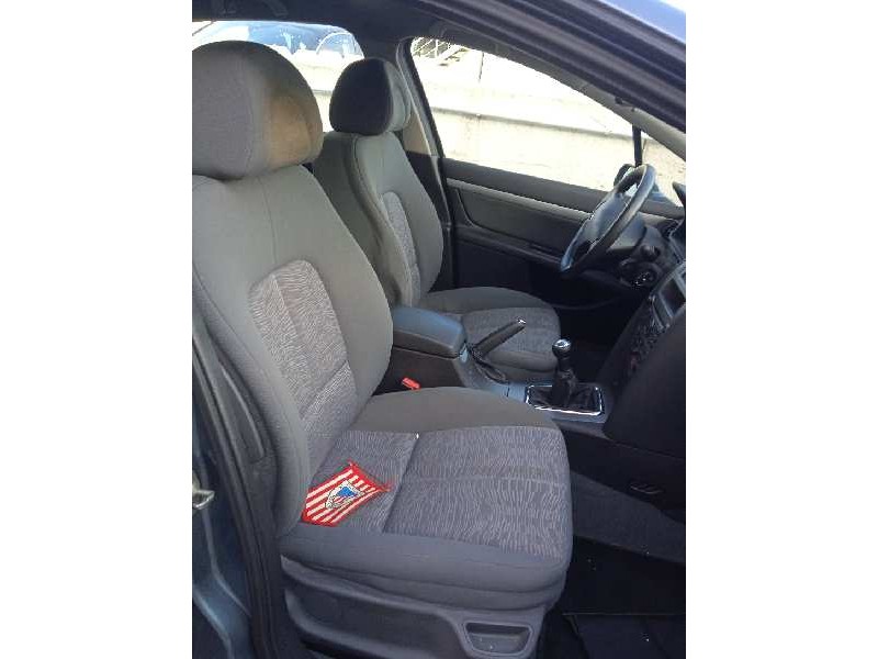 peugeot 407 del año 2004