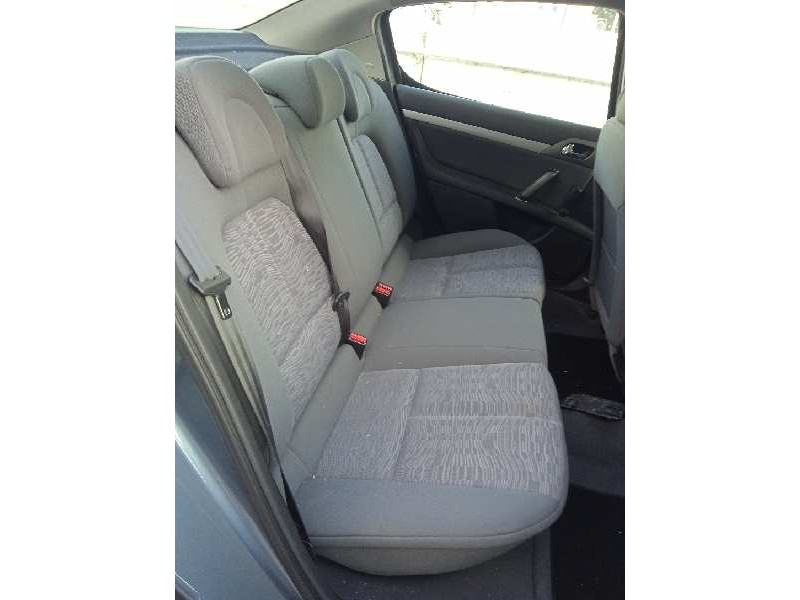 peugeot 407 del año 2004