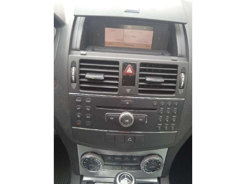 mercedes-benz clase c (w204) berlina del año 2009