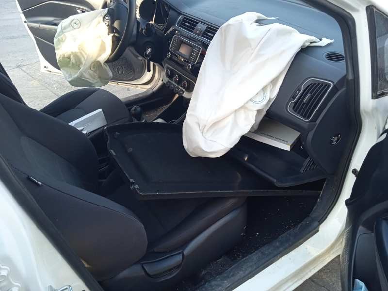 kia rio del año 2016