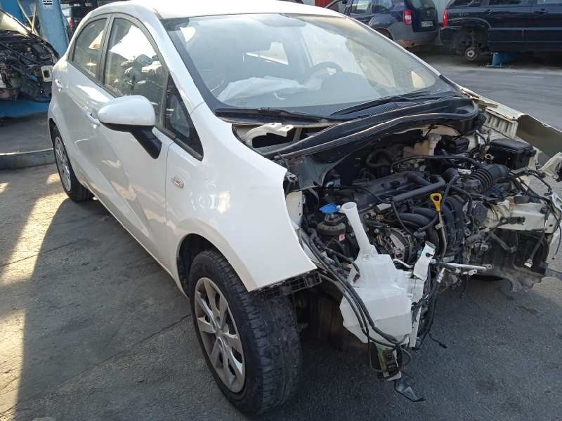 kia rio del año 2016