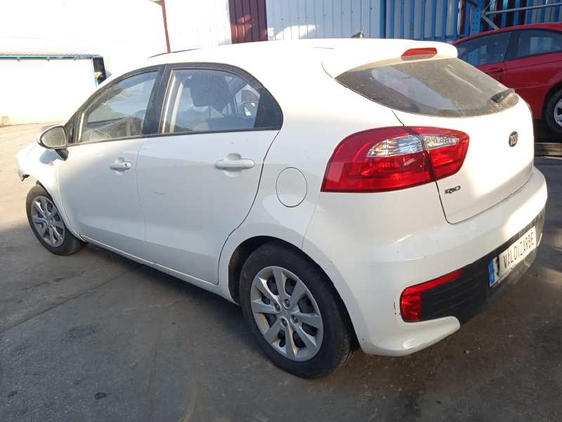 kia rio del año 2016