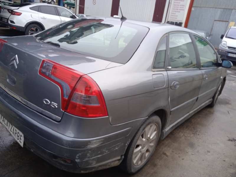 citroën c5 berlina del año 2004