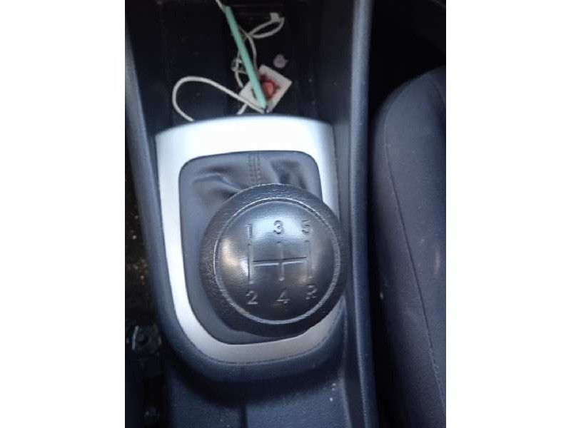 kia rio del año 2016