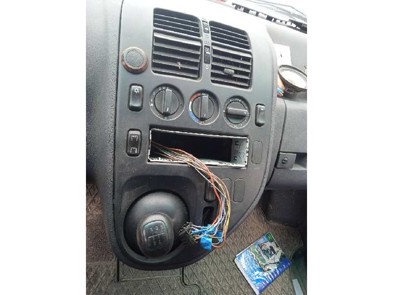 mercedes-benz vito (w638) combi del año 1998