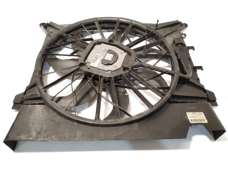 Recambio de electroventilador para volvo xc90 2.4 diesel cat referencia OEM IAM 30645719 3137229010 0130706803