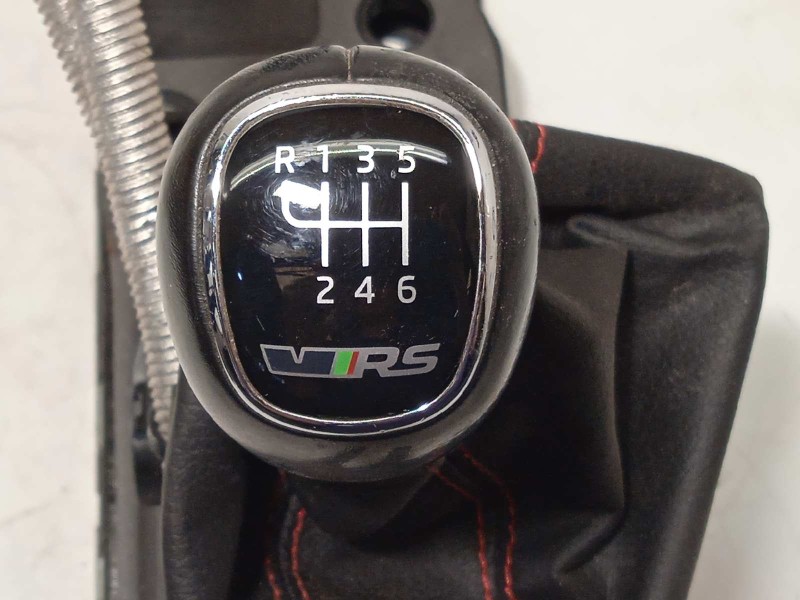 Recambio de palanca cambio para skoda octavia combi (5e5) rs referencia OEM IAM 5Q0711049AR  