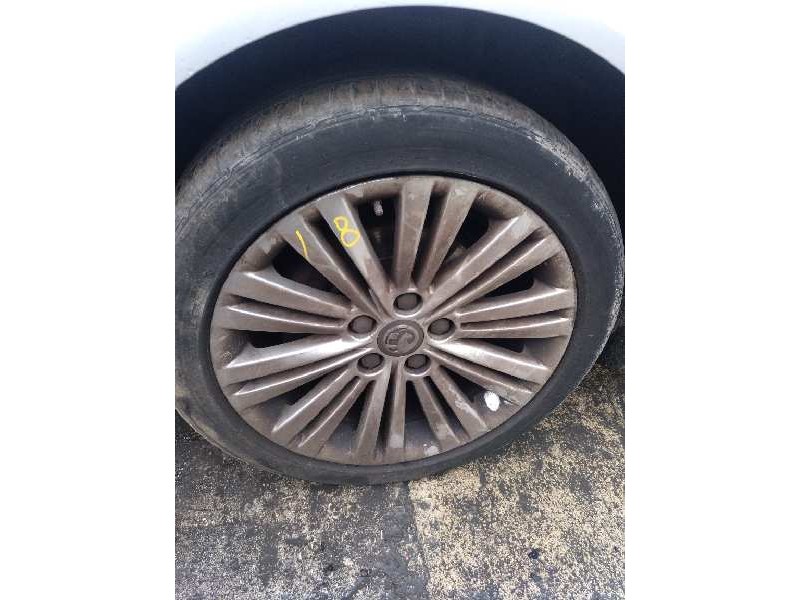 opel insignia berlina del año 2012