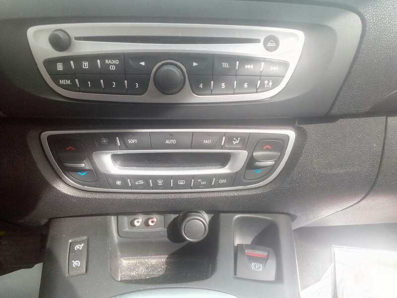 renault scenic iii del año 2010