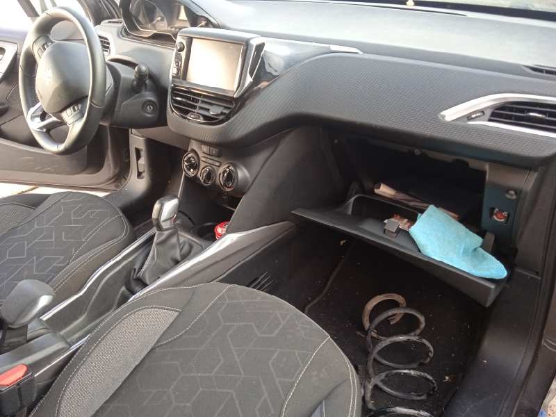 peugeot 2008 (--.2013) del año 2017