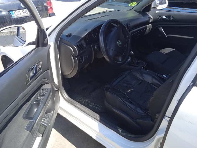 skoda superb (3u4) del año 2008