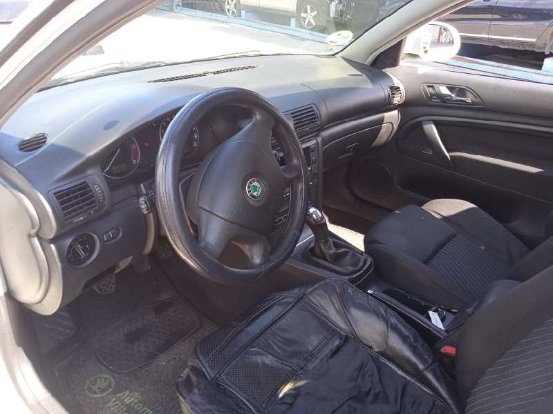 skoda superb (3u4) del año 2008