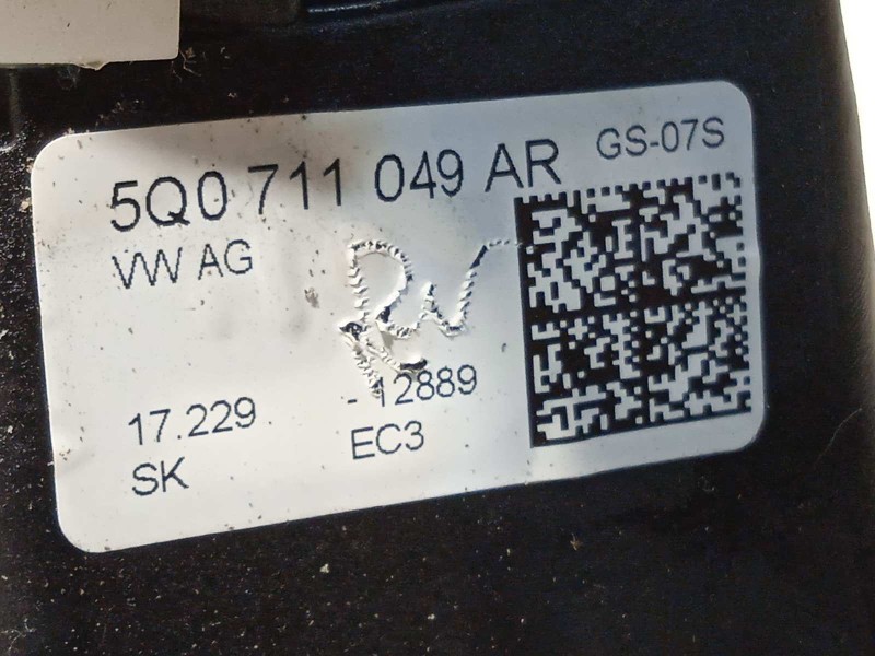 Recambio de palanca cambio para skoda octavia combi (5e5) rs referencia OEM IAM 5Q0711049AR  