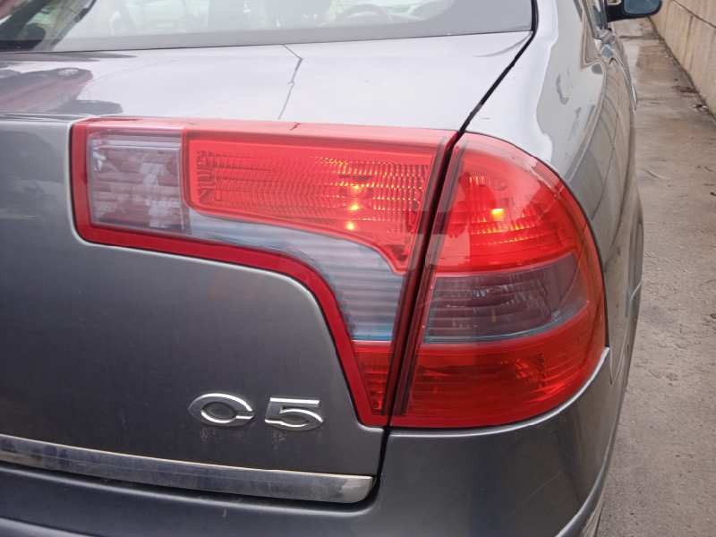 citroën c5 berlina del año 2004