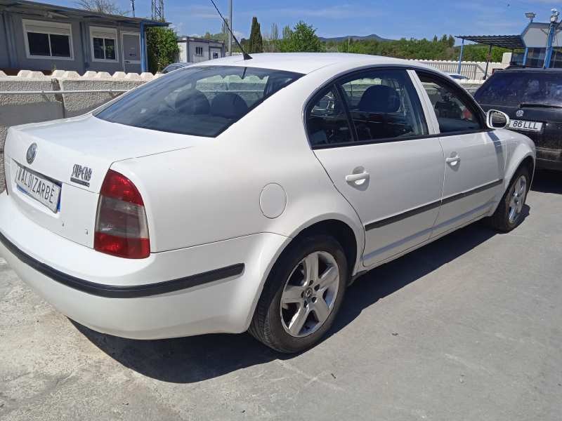 skoda superb (3u4) del año 2008