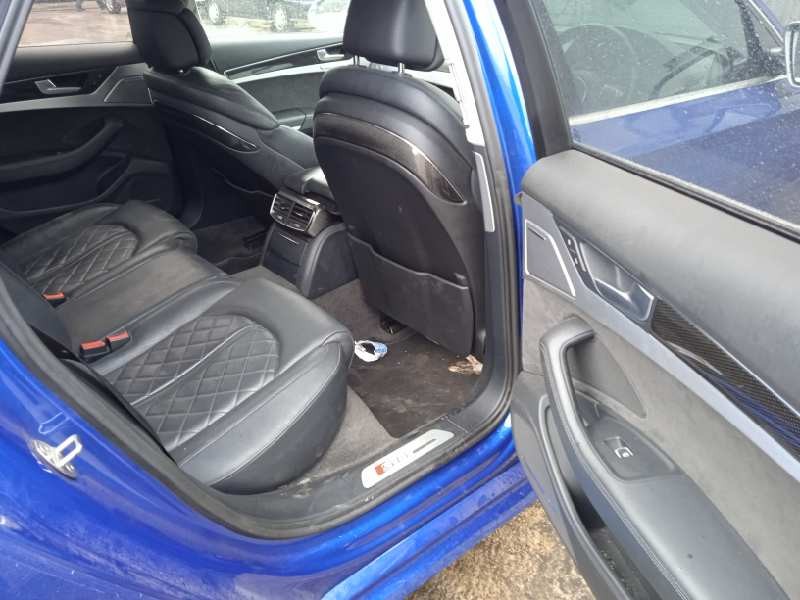 audi s8 (4hc) del año 2015