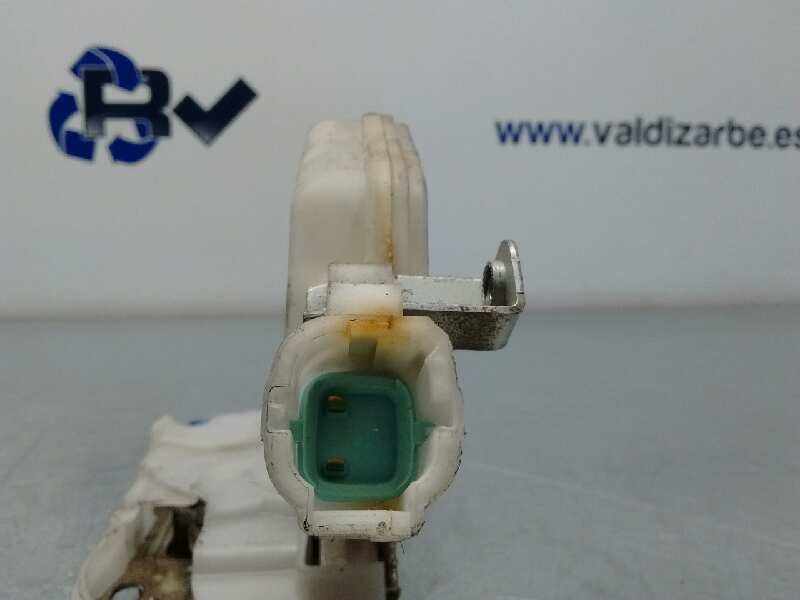 Recambio de cerradura puerta delantera derecha para renault maxity fg 130.35/45 referencia OEM IAM 80552AA20A  