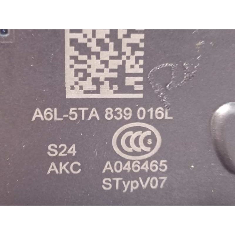 Recambio de cerradura puerta trasera derecha para volkswagen t-roc advance referencia OEM IAM 5TA839016L  