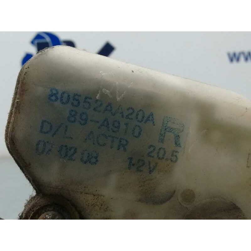 Recambio de cerradura puerta delantera derecha para renault maxity fg 130.35/45 referencia OEM IAM 80552AA20A  