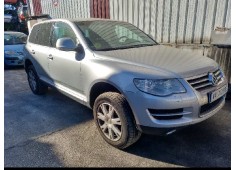 VOLKSWAGEN TOUAREG (7LA)