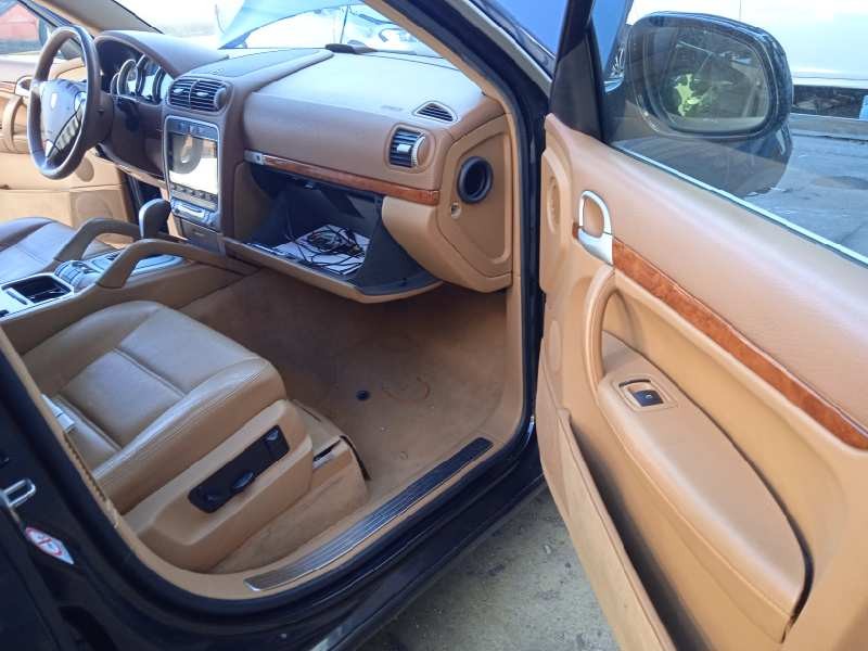 porsche cayenne (typ 9pa) del año 2004