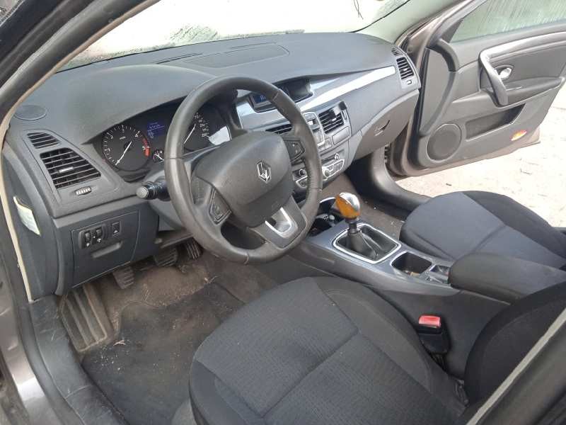 renault laguna grandtour iii del año 2010