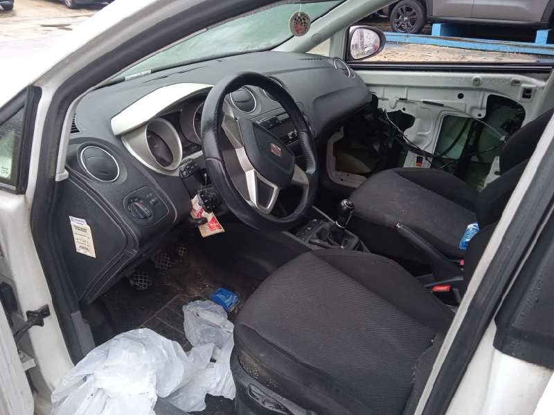 seat ibiza (6j5) del año 2009