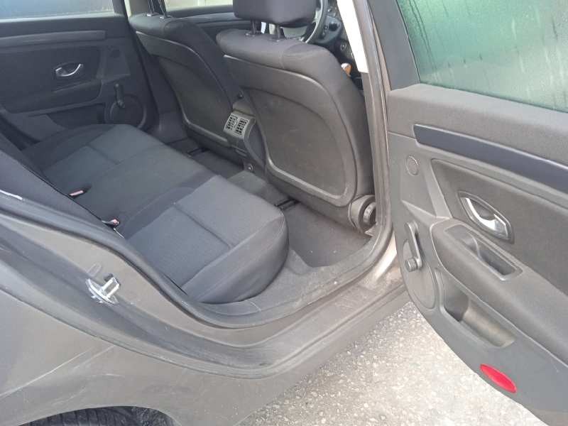 renault laguna grandtour iii del año 2010