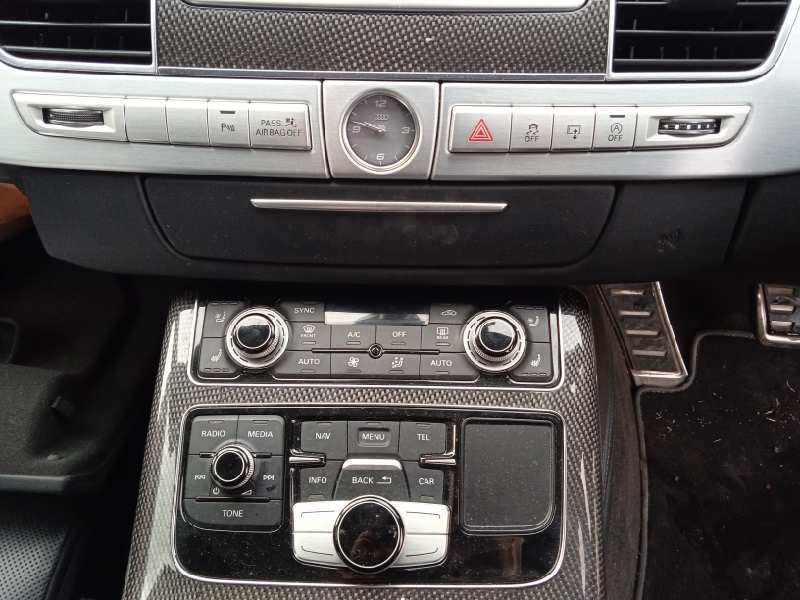 audi s8 (4hc) del año 2015