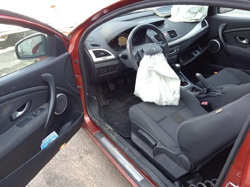 renault megane iii coupe del año 2009