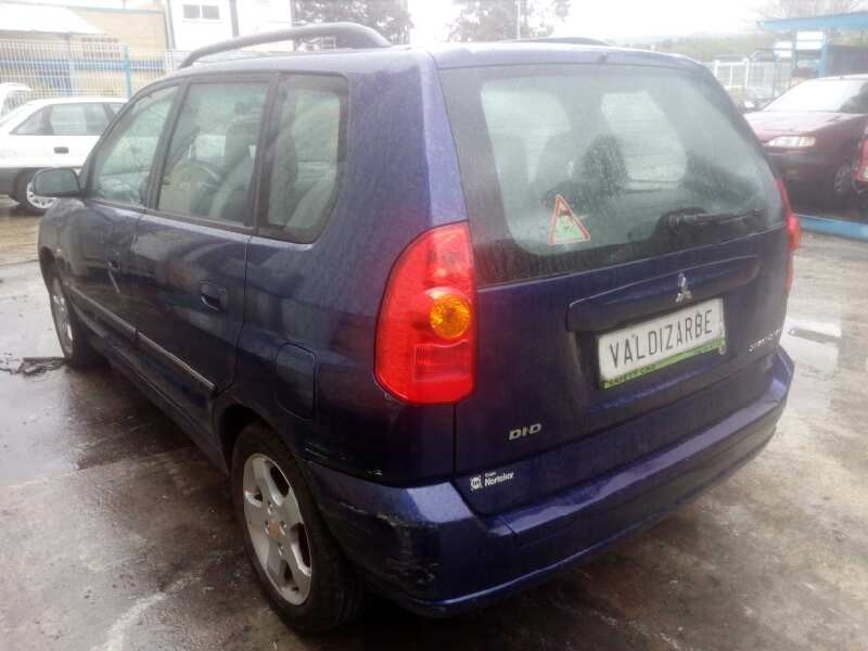 mitsubishi space star (dg0) del año 2003