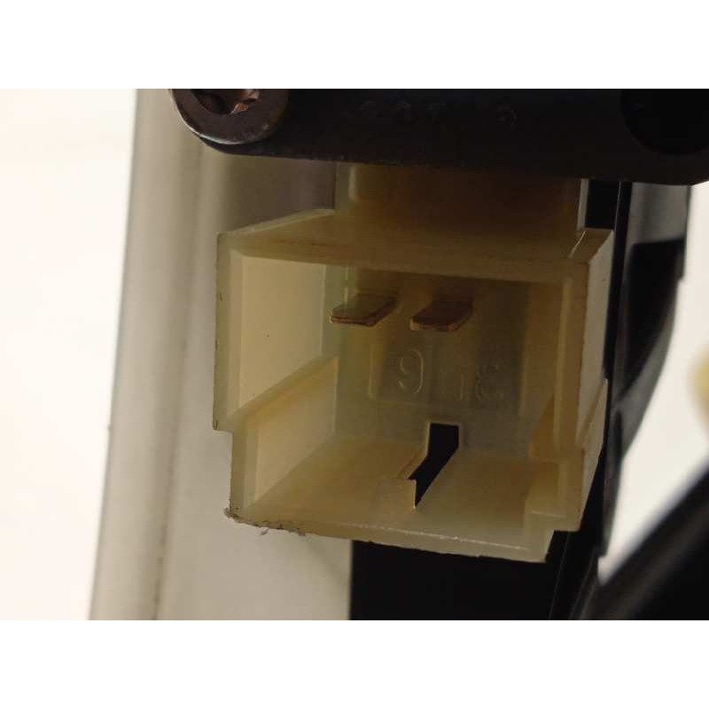 Recambio de elevalunas delantero derecho para volkswagen t-roc advance referencia OEM IAM 2GA837462F  5Q959801A