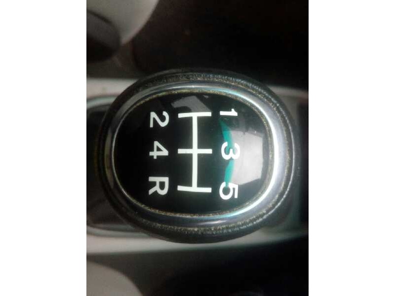 mitsubishi space star (dg0) del año 2003