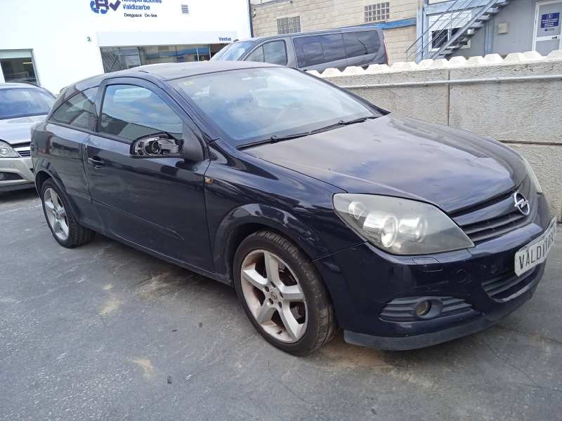 opel astra gtc del año 2005