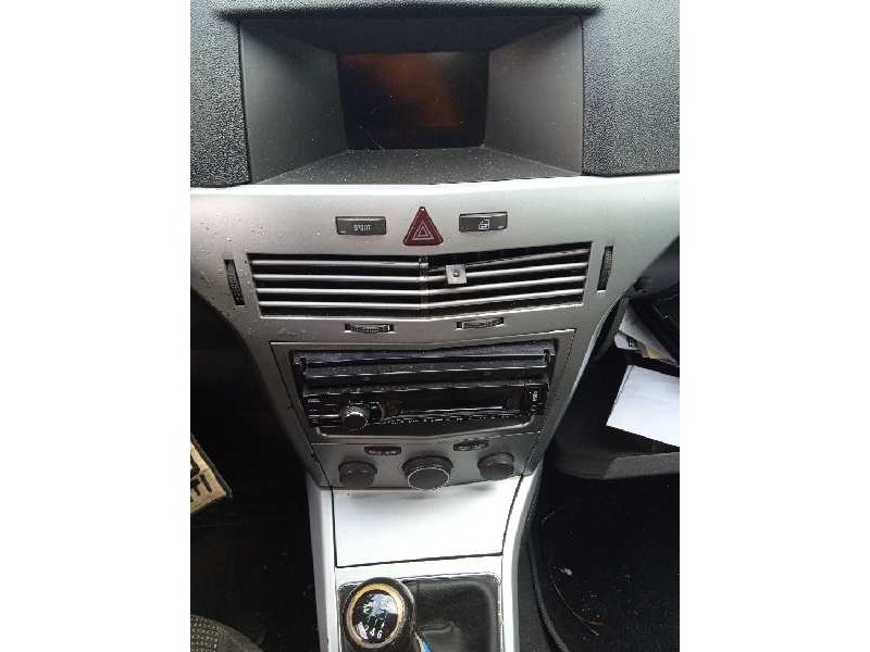 opel astra gtc del año 2005